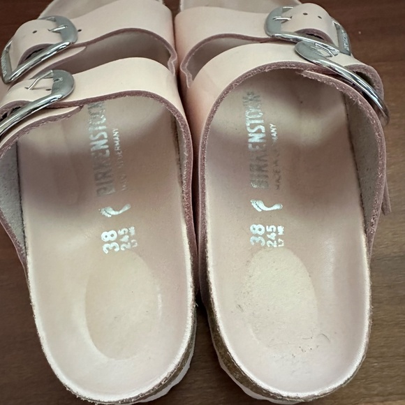 Birkenstock Arizona Pink High Shine Silver Buckle Slide Sandals - Size 38 - Picture 2 of 3